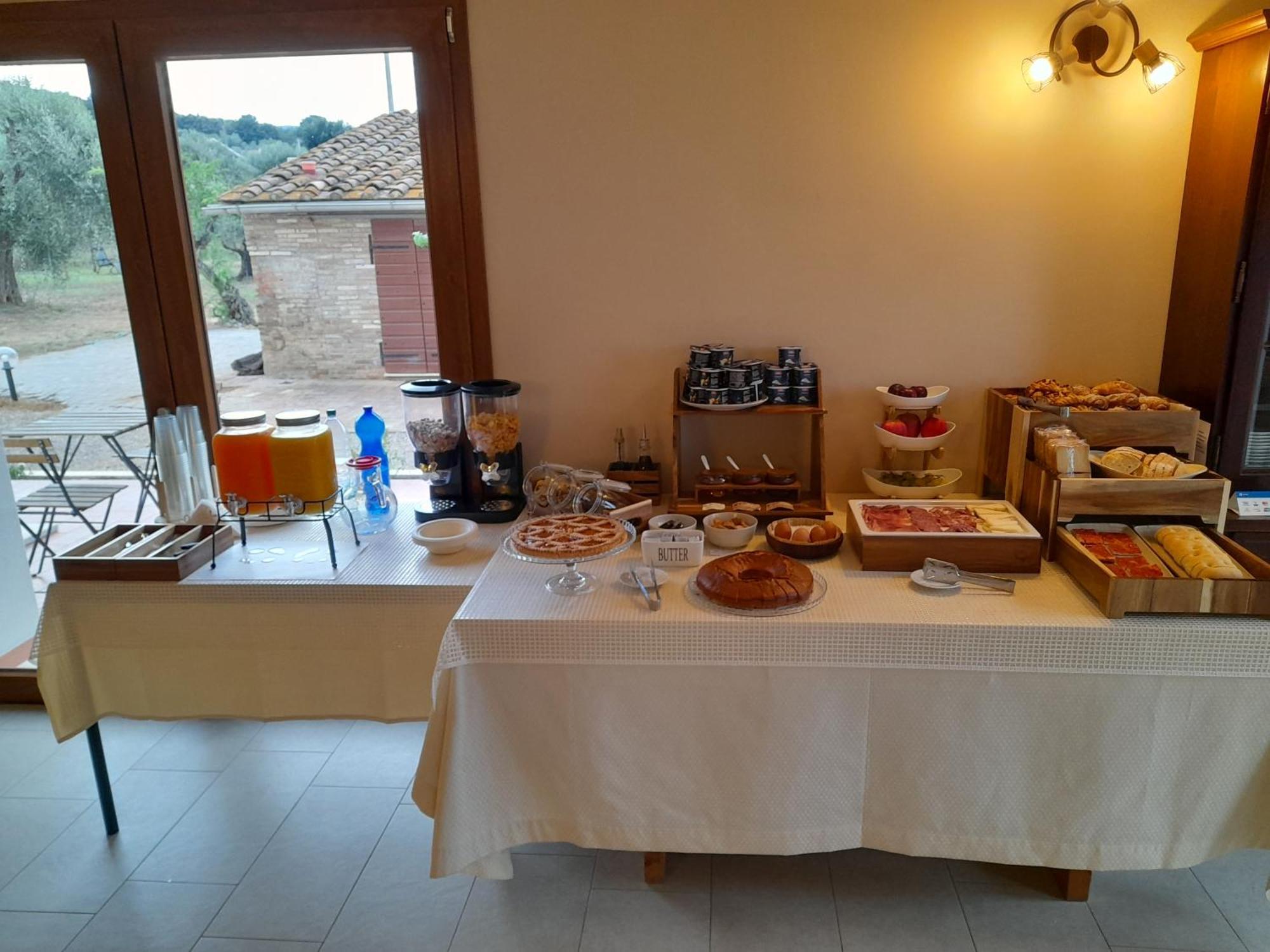 Agriturismo Il Vecchio Olivo كاستاجنيتو كاردوتشي المظهر الخارجي الصورة